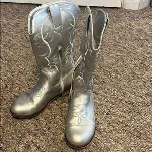 Cat & Jack Shiny Silver Kids Boots